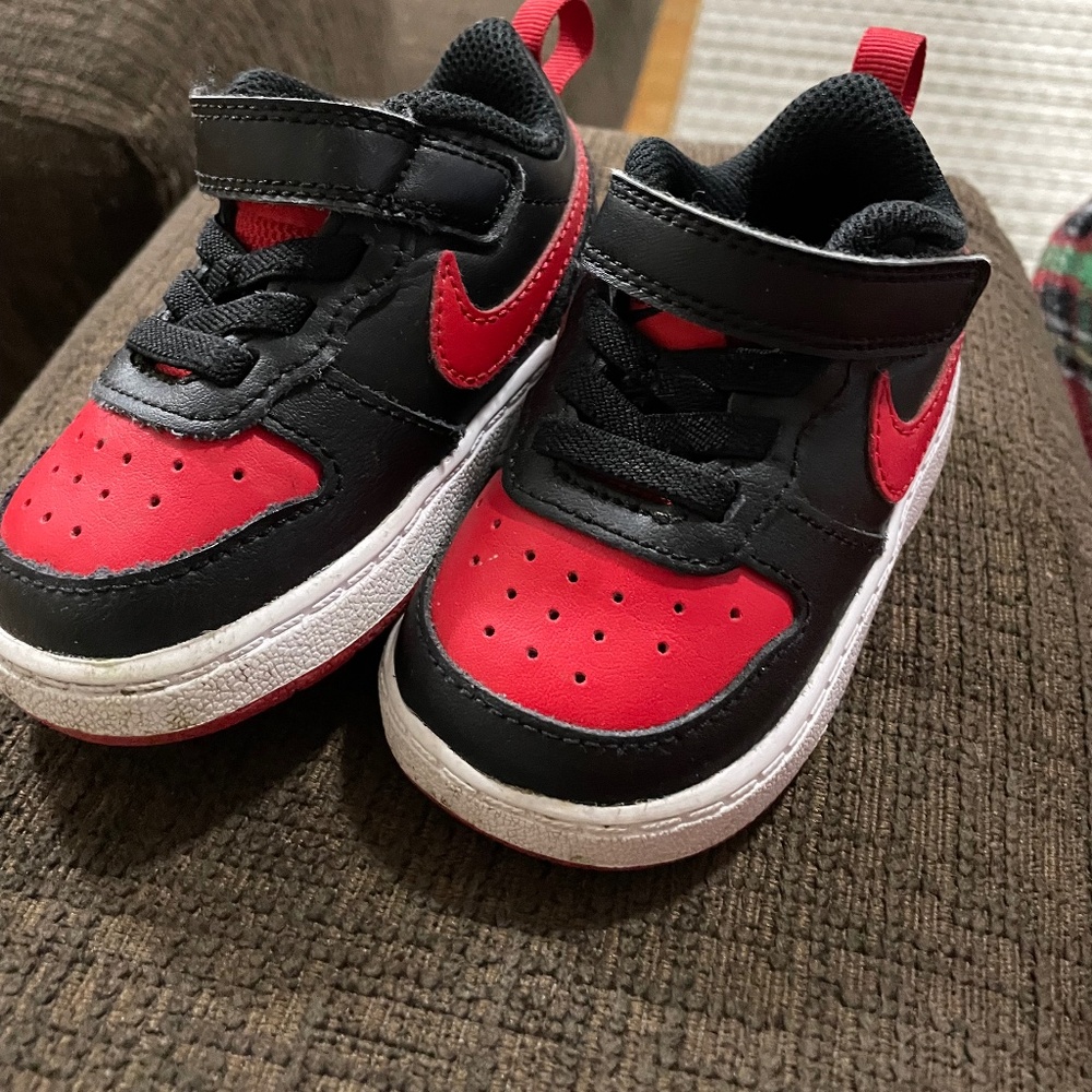 Toddler shoes 4c
